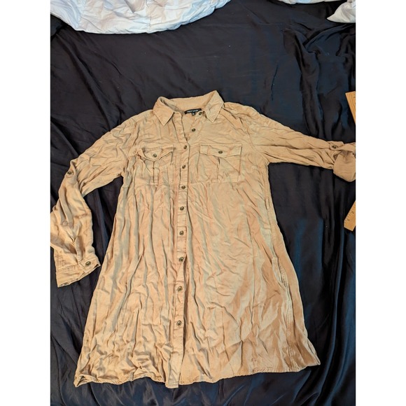 New Look Dresses & Skirts - New Look tan button down L dress adjustable 3/4 to long sleeve